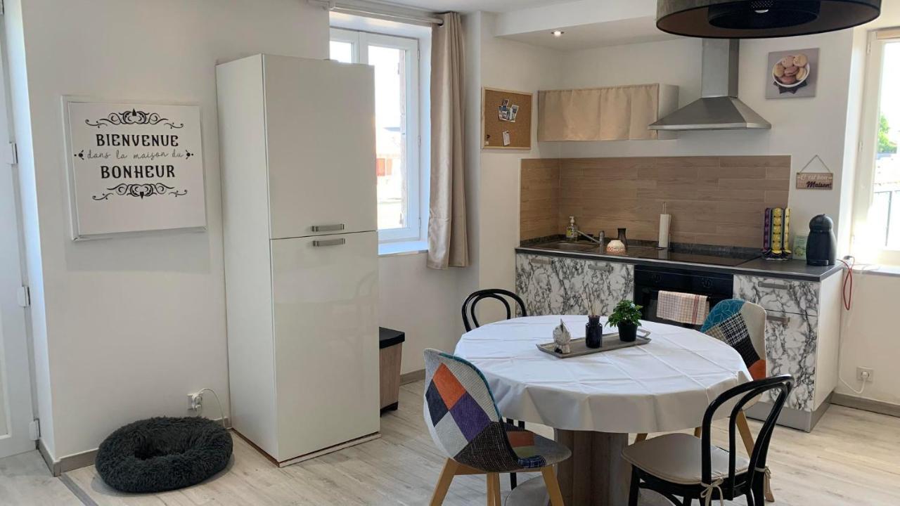 T2 Cosy Matelas 5* / Ecran Plat Qled Mâcon Exteriér fotografie