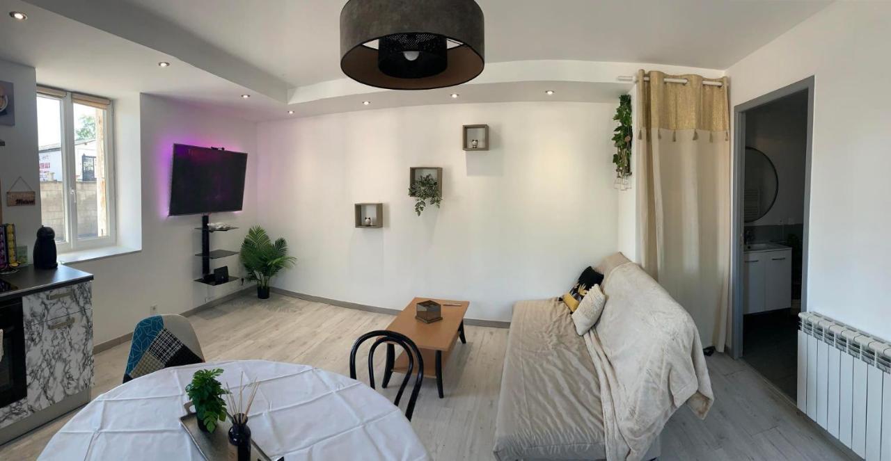T2 Cosy Matelas 5* / Ecran Plat Qled Mâcon Exteriér fotografie
